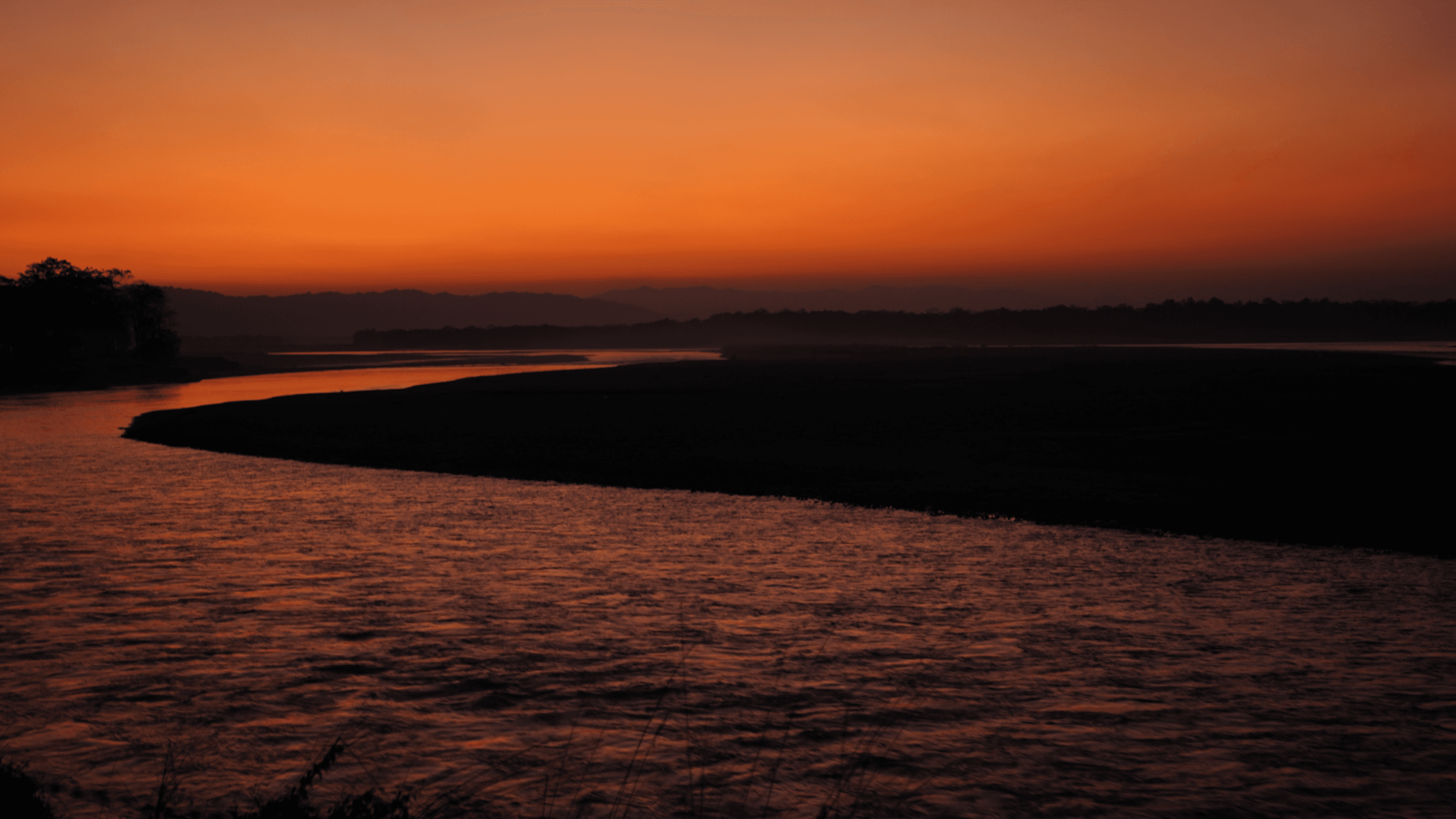 Relaxing by the Narayani River